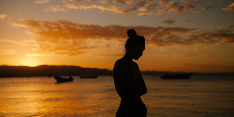 como-seguir-abrazados-jorge-carvajal